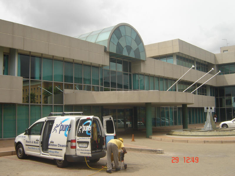 Windows and Domes at the 94.2 building